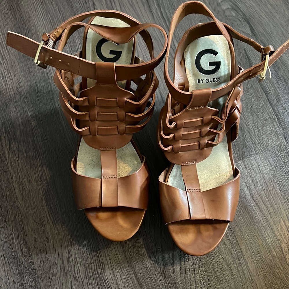 Brown wedges